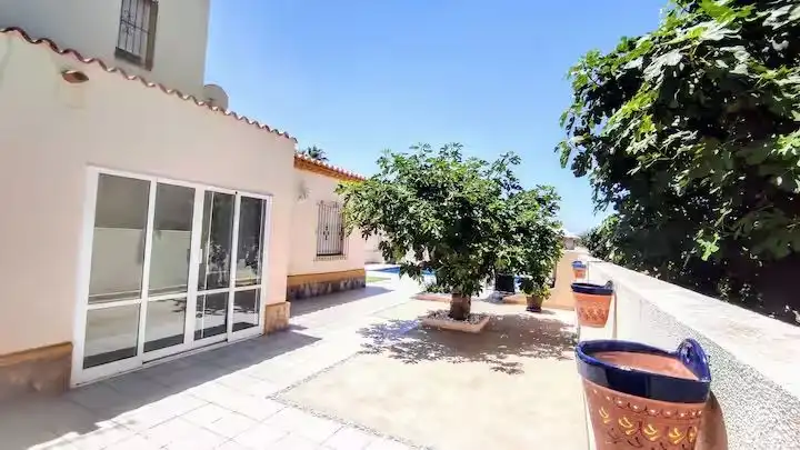 Maison avec piscine à louer à Zona Carrefour - Urbanizaciones, imagen 2