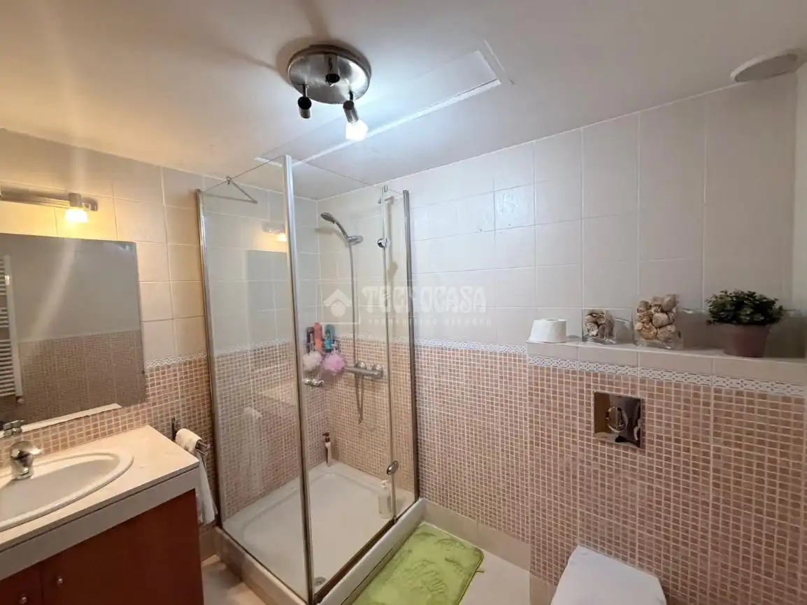 Baño de Piso en venta en Madrid con Aire acondicionado, Calefacción y Trastero