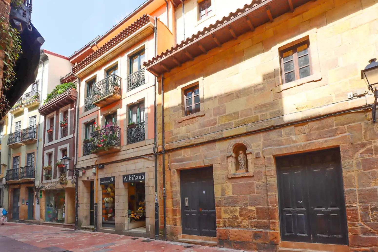 Außenansicht von Wohnung zur Miete in Oviedo  mit Heizung und Parkett