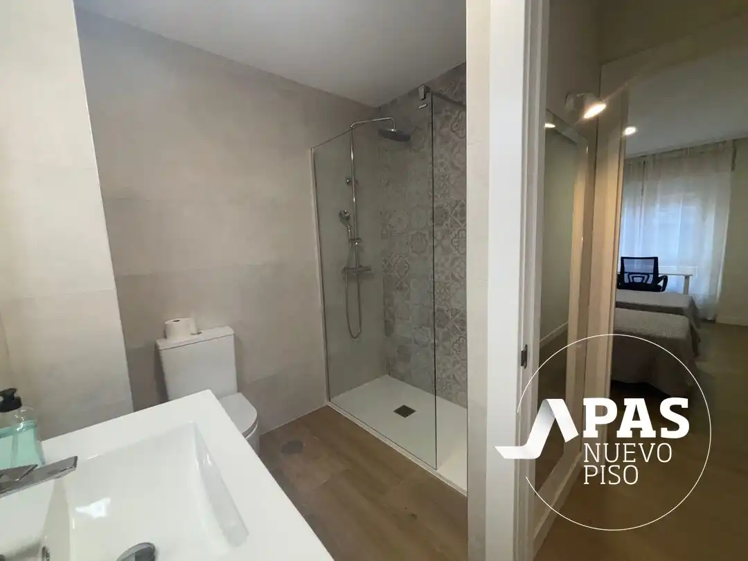 Baño de Piso de alquiler en Santander con Calefacción