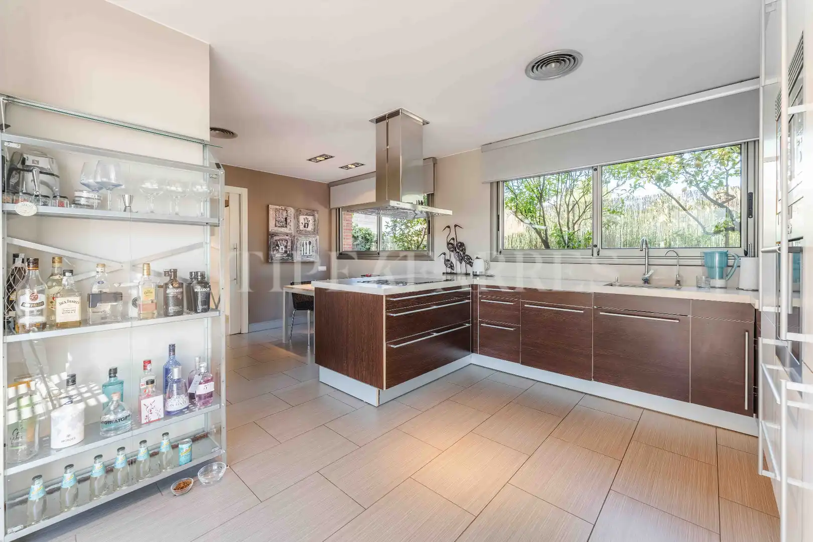 Cocina de Casa o chalet de alquiler en El Papiol con Aire acondicionado, Calefacción y Jardín privado