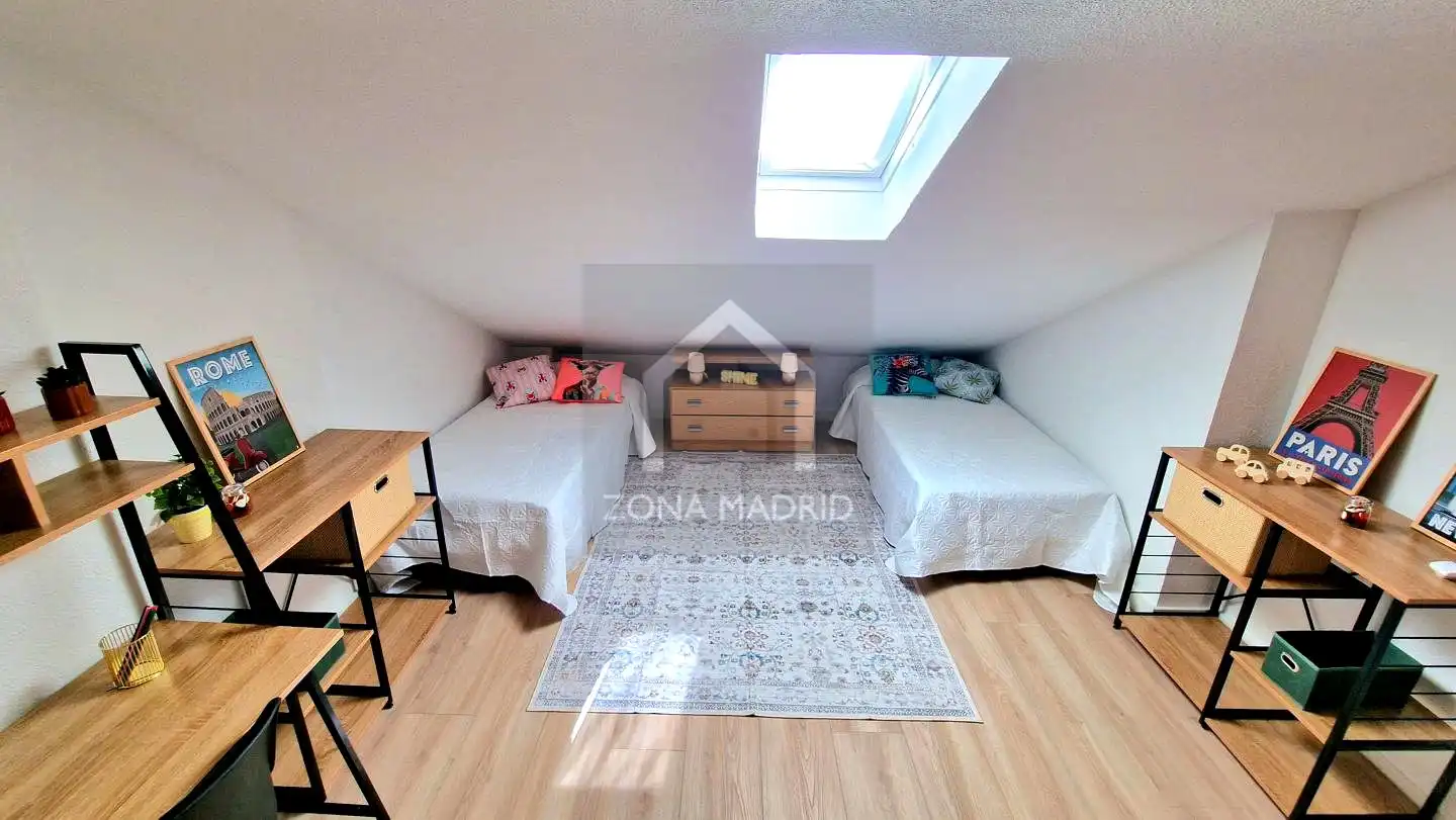 Habitación de Piso en venta en Madrid con Aire acondicionado, Terraza y Amueblado