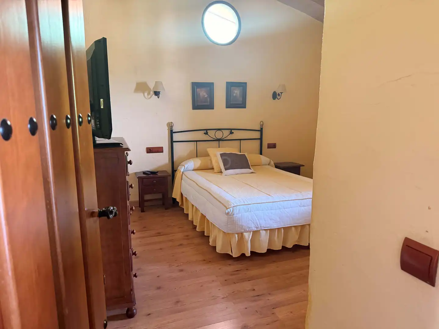 Schlafzimmer von Gebäude zum Verkauf in Siles