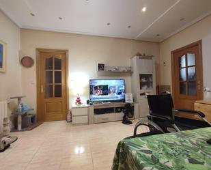 Living room of Flat for sale in  Madrid Capital  with Air Conditioner and Heating