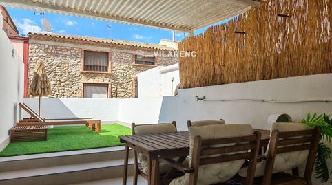 Casa de pueblo totalmente reformada con gran terraza en el corazón de El Vendrell