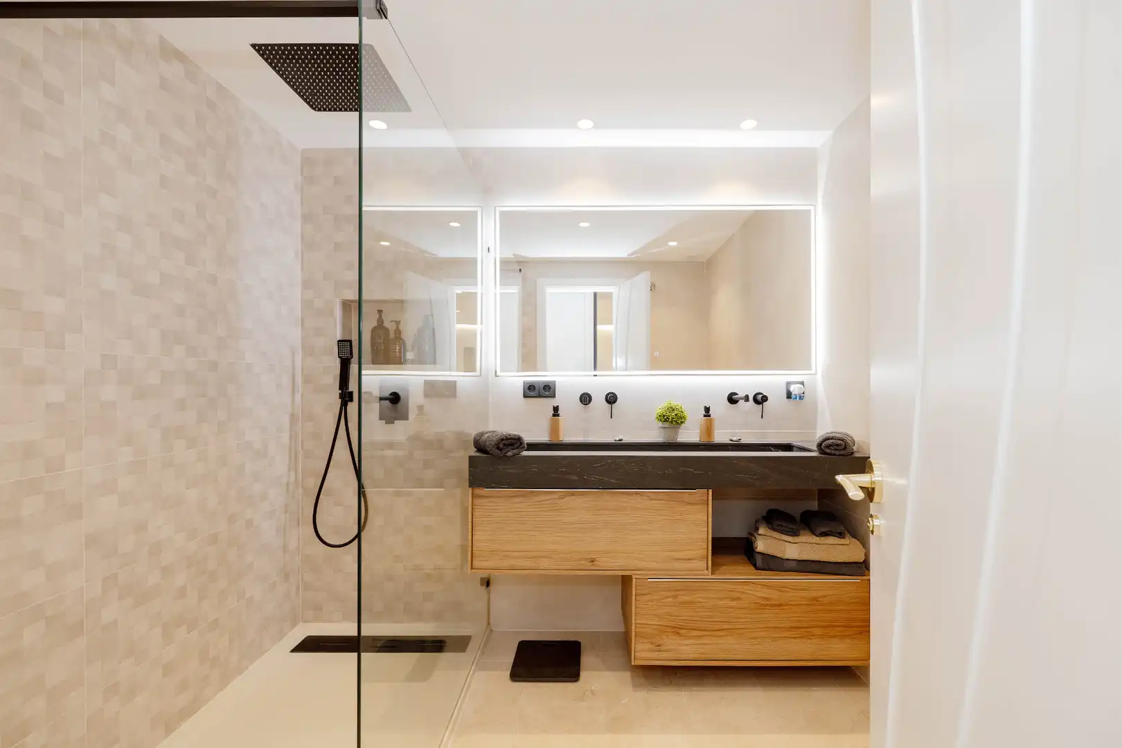Baño de Ático en venta en Marbella con Aire acondicionado, Calefacción y Terraza