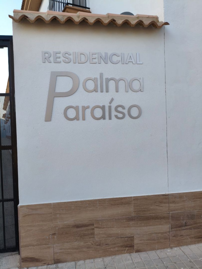 Casa adosada en venda a Calle Hinojos, 43