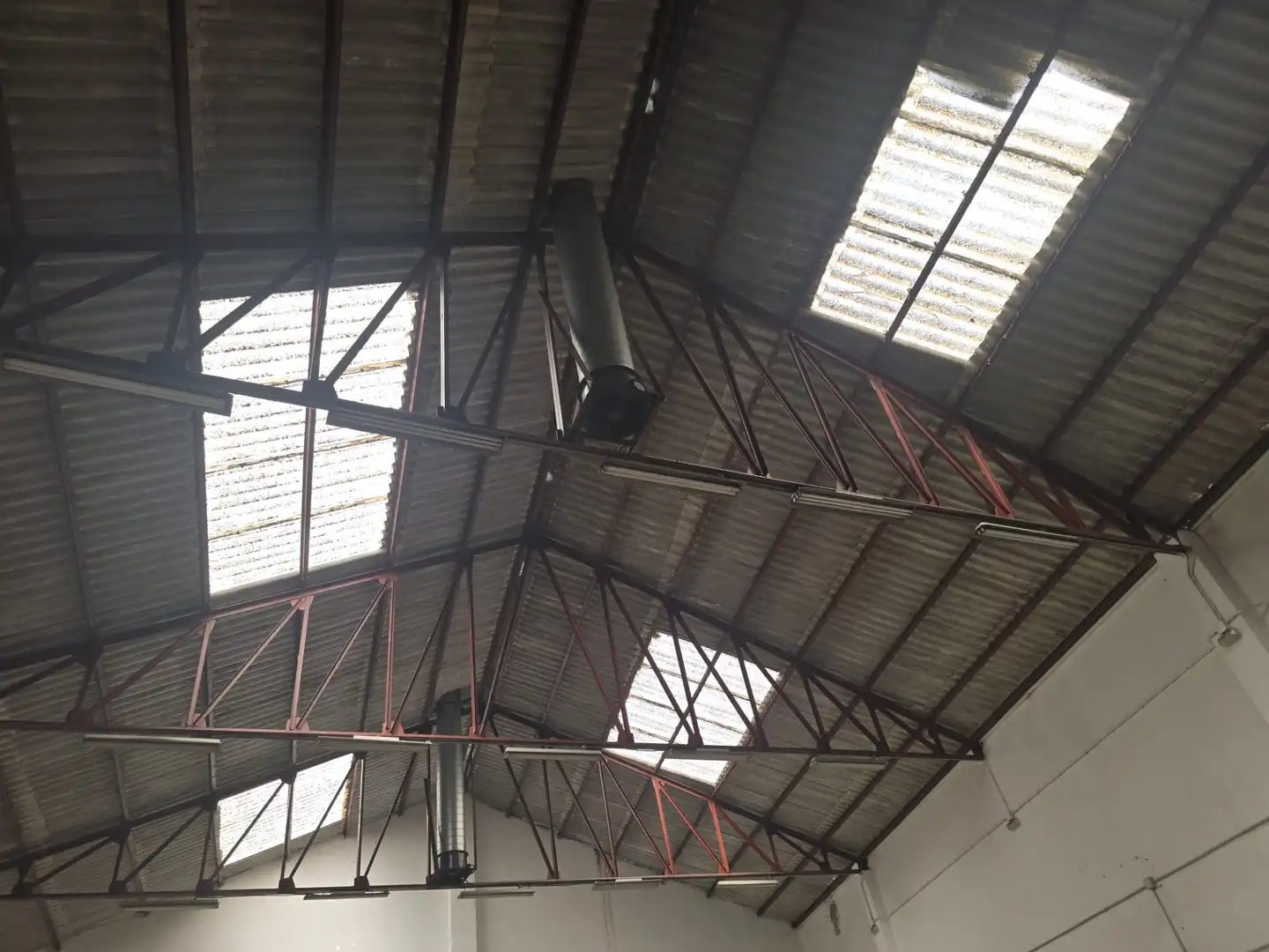 Exterior view of Industrial buildings for sale in Alcorcón