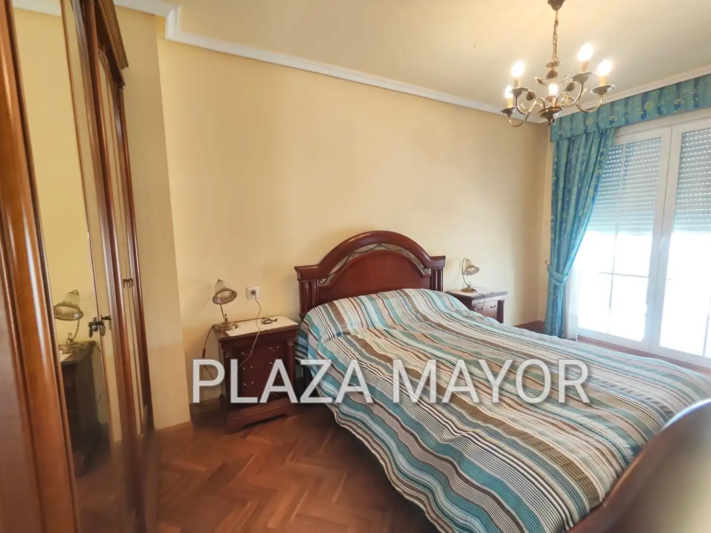 Dormitori de Casa o xalet en venda en Santa Marta de Tormes amb Calefacció, Jardí privat i Parquet