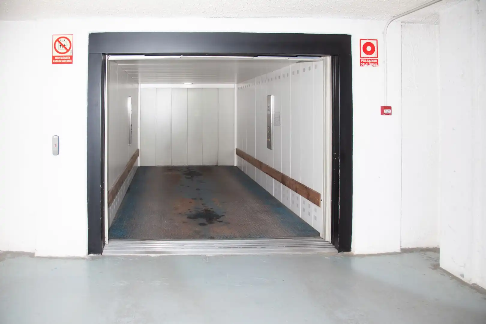 Aparcament en venda a Inmobiliaria - Barreda, imagen 8