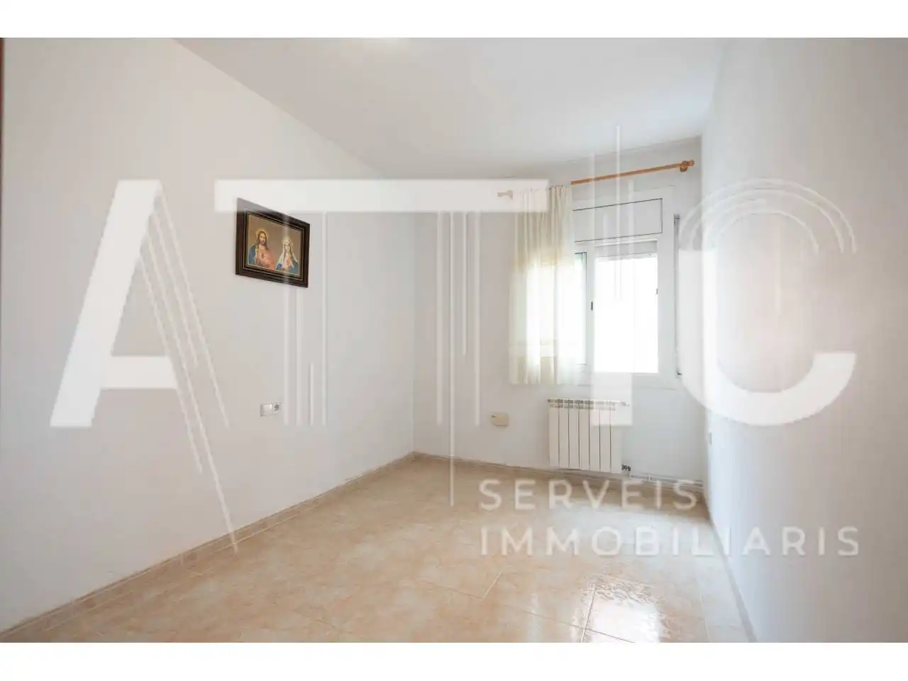 Habitación de Piso en venta en Sabadell con Calefacción y Balcón