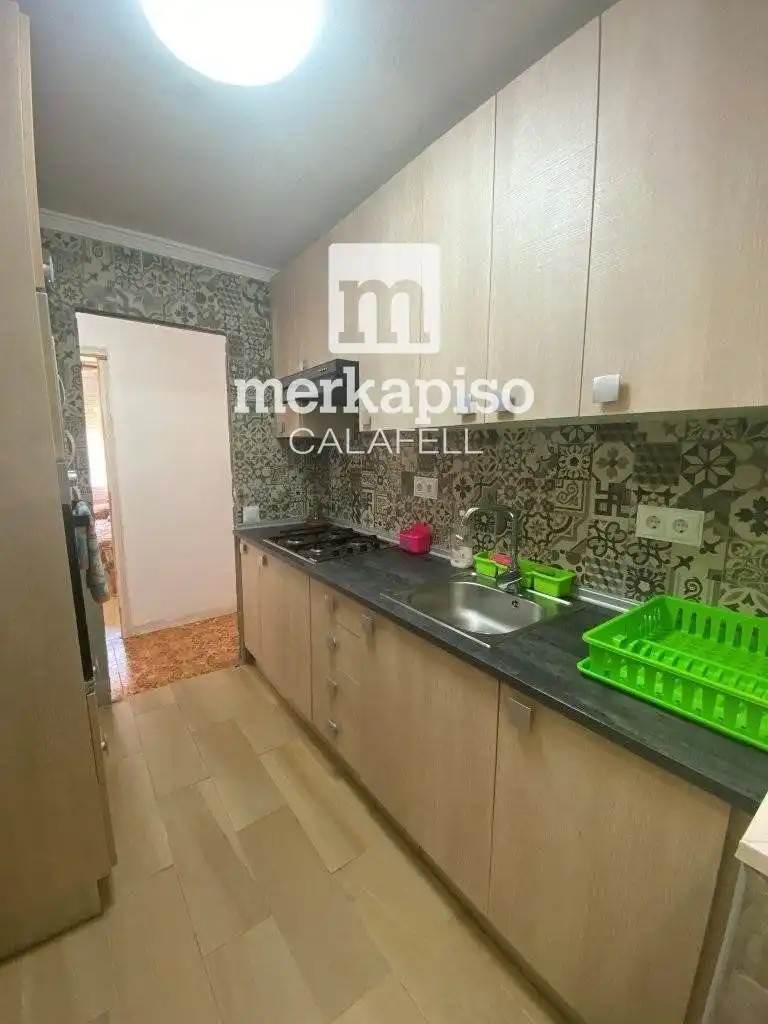 Cocina de Piso en venta en Calafell con Calefacción, Terraza y Trastero