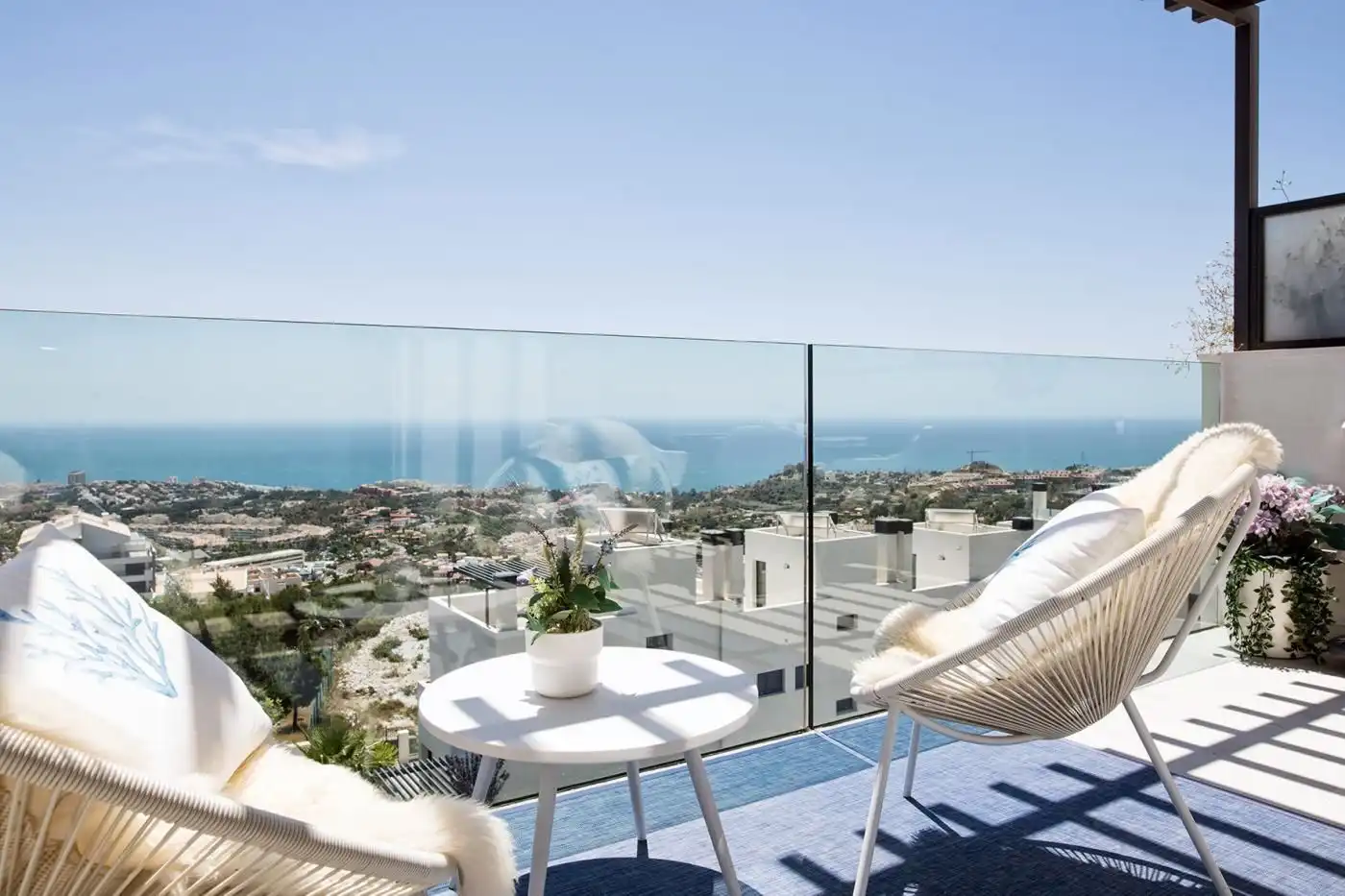 Terrace of Attic for sale in Benalmádena  with Air Conditioner, Heating and Storage room