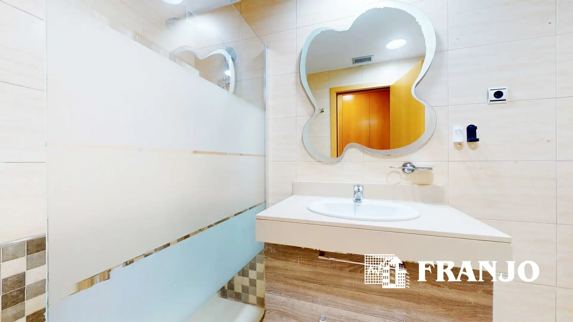 Bathroom of Flat for sale in Parc Central