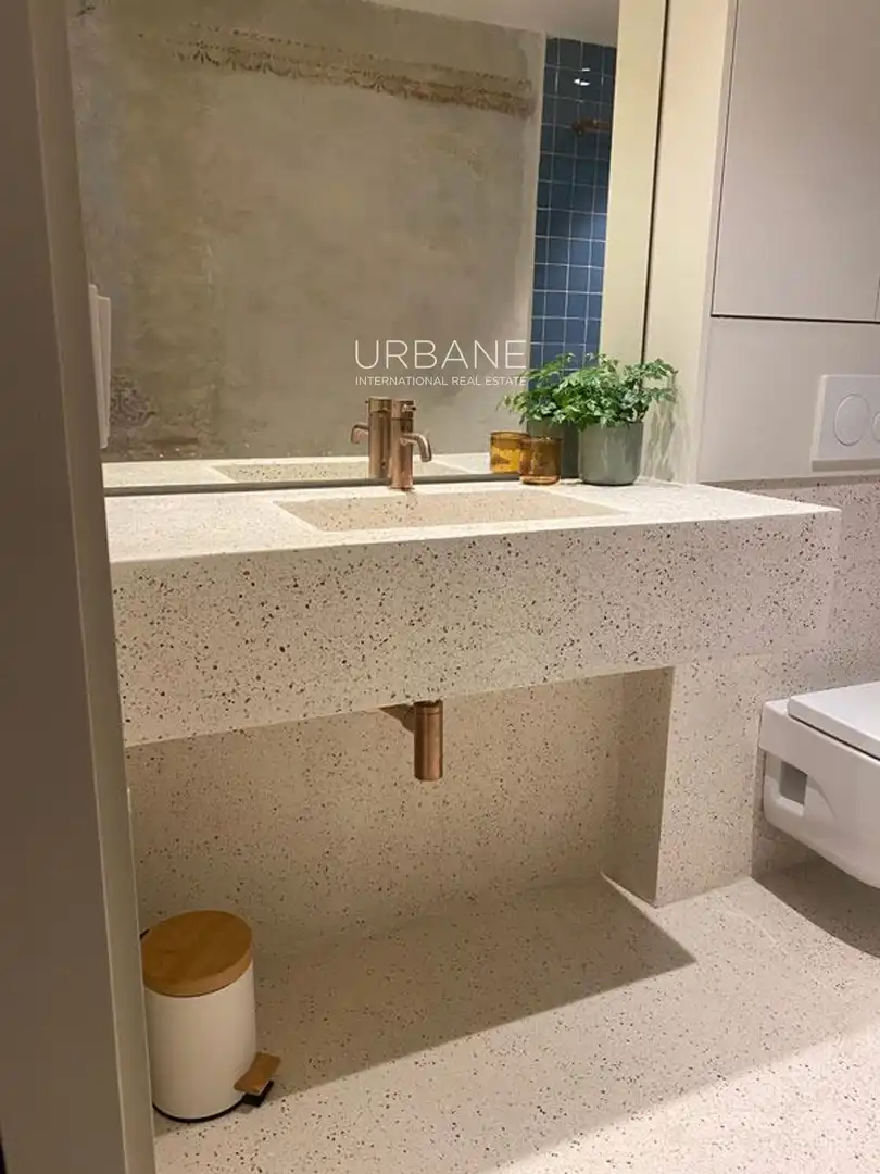 Badezimmer von Wohnung zur Miete in Barcelona mit Klimaanlage, Heizung und Terrasse