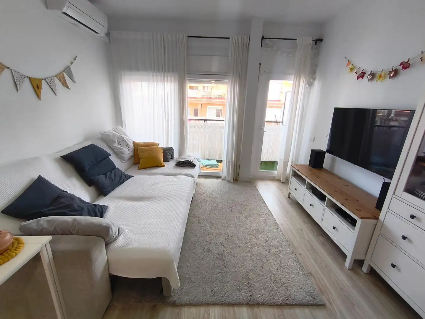Sala d'estar de Àtic en venda en Castelldefels amb Balcó