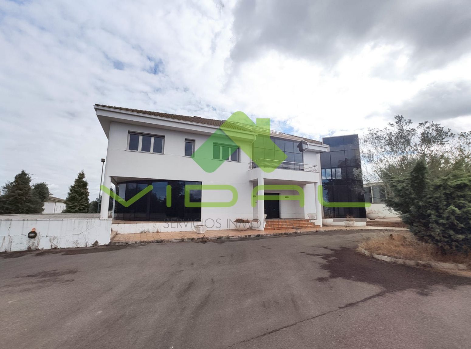 Exterior view of House or chalet for sale in Oviedo   with Heating, Parquet flooring and Storage room