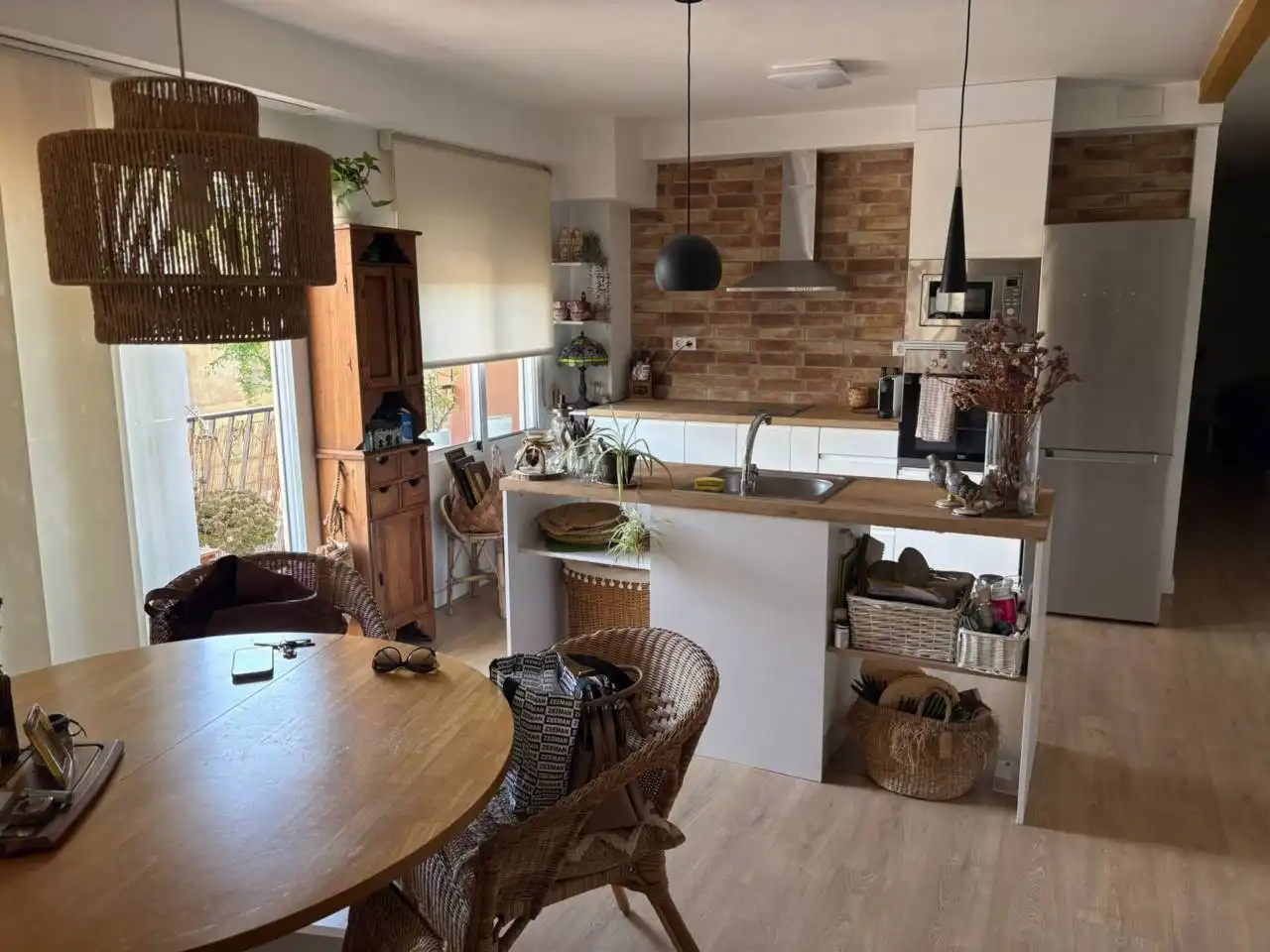 Kitchen of Flat for rent in Valencia  with Air Conditioner and Balcony