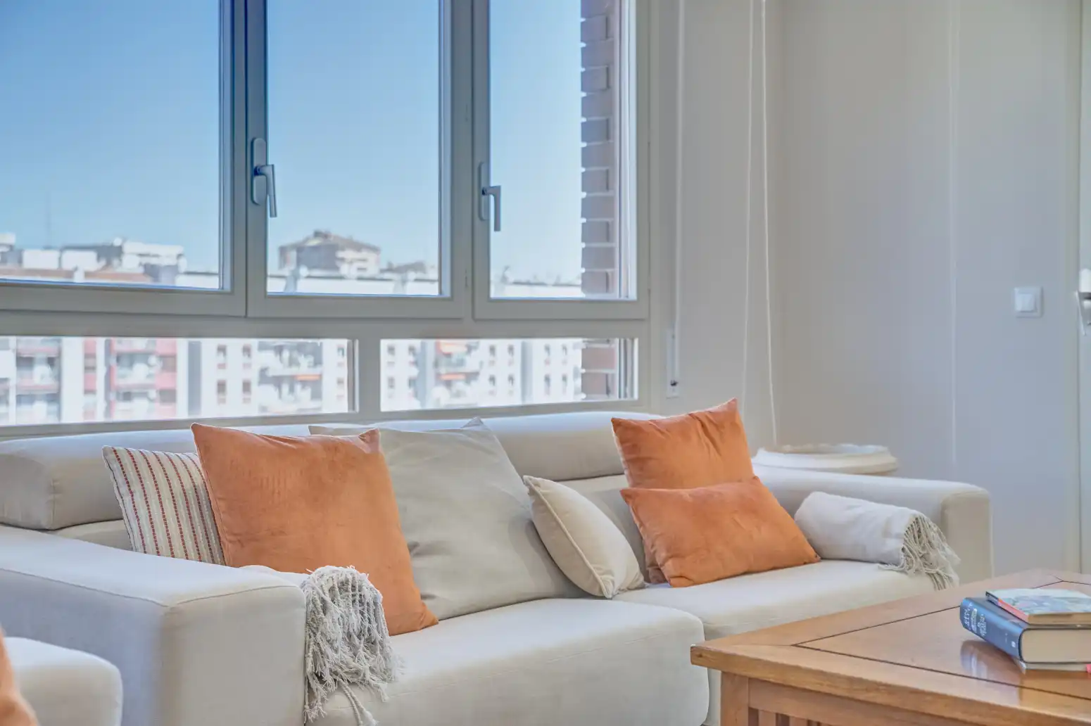 Living room of Flat for sale in  Pamplona / Iruña  with Air Conditioner, Heating and Parquet flooring