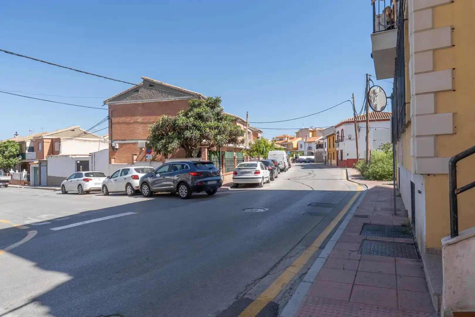 Vista exterior de Casa o xalet en venda en La Zubia