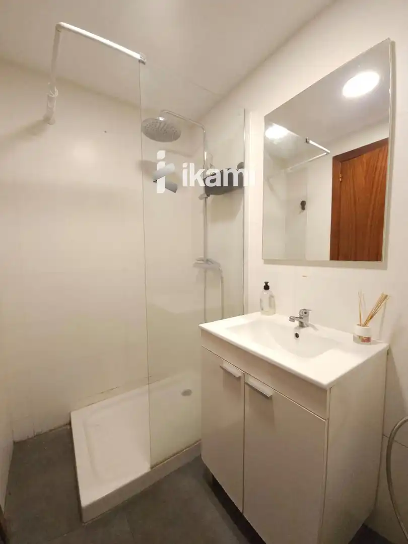 Baño de Piso en venta en Valencia con Aire acondicionado, Calefacción y Terraza