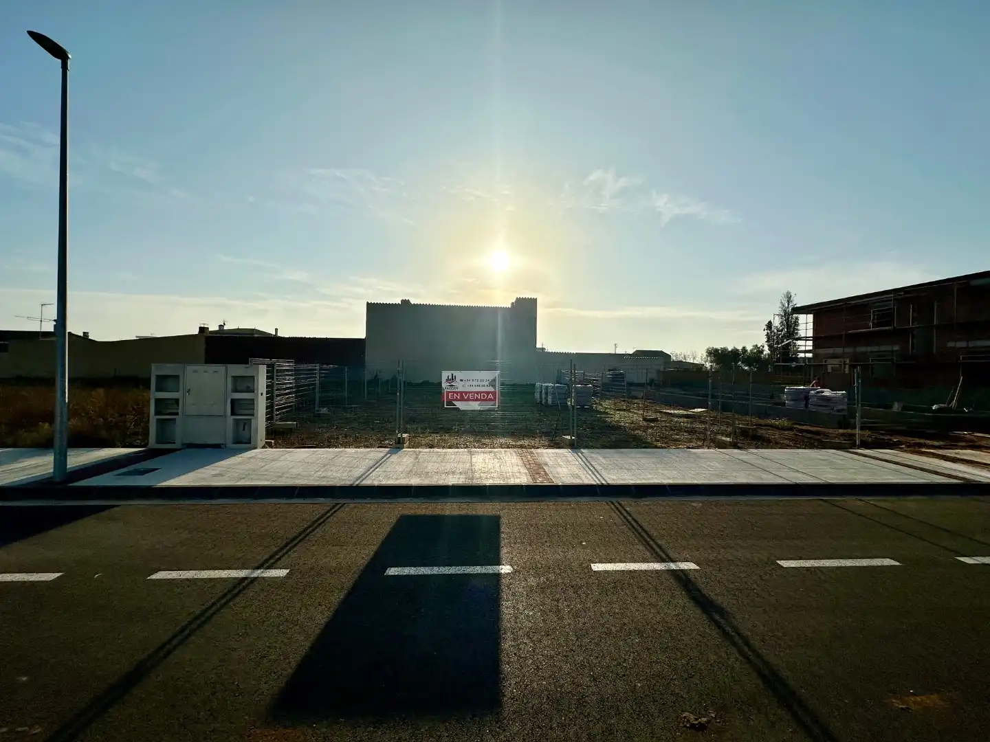 Terreny residencial en venda a Giv 7