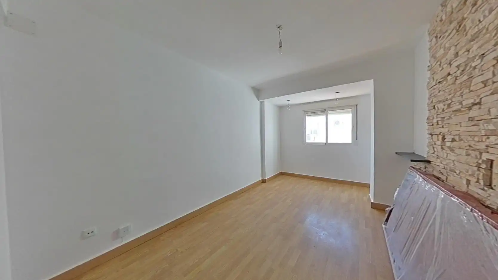 Habitación de Piso en venta en Zaragoza con Calefacción, Horno y Balcón