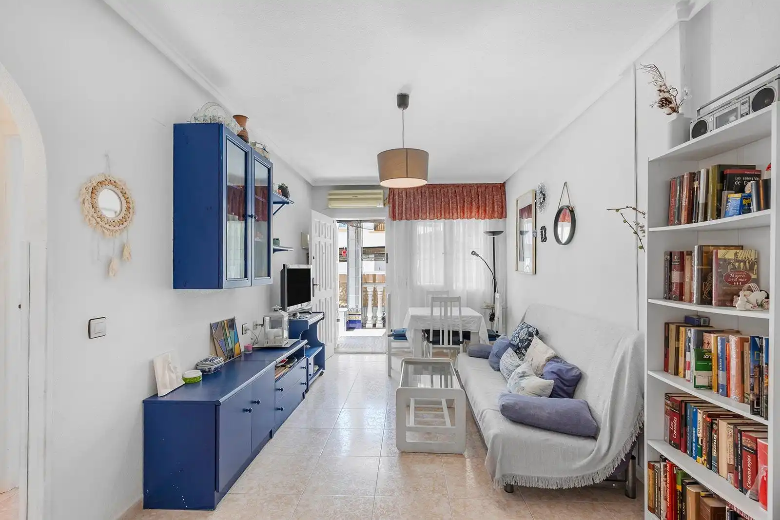 Living room of Houses for sale in Torrevieja  with Terrace, Furnished and Community pool