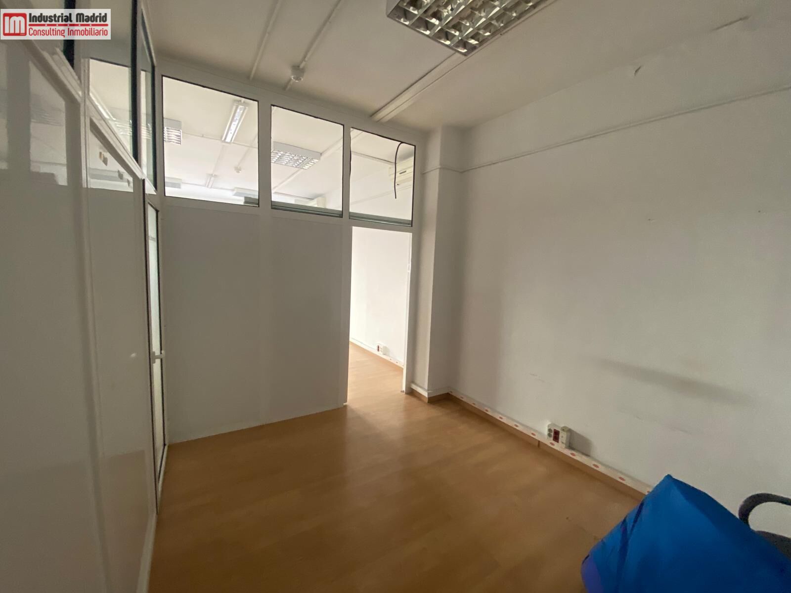 Premises for sale in  Madrid Capital