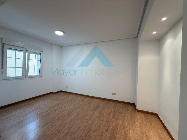 Living room of Apartment for sale in Alcalá de Henares  with Air Conditioner, Heating and Parquet flooring