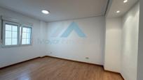 Sala d'estar de Apartament en venda en Alcalá de Henares amb Aire condicionat, Calefacció i Parquet