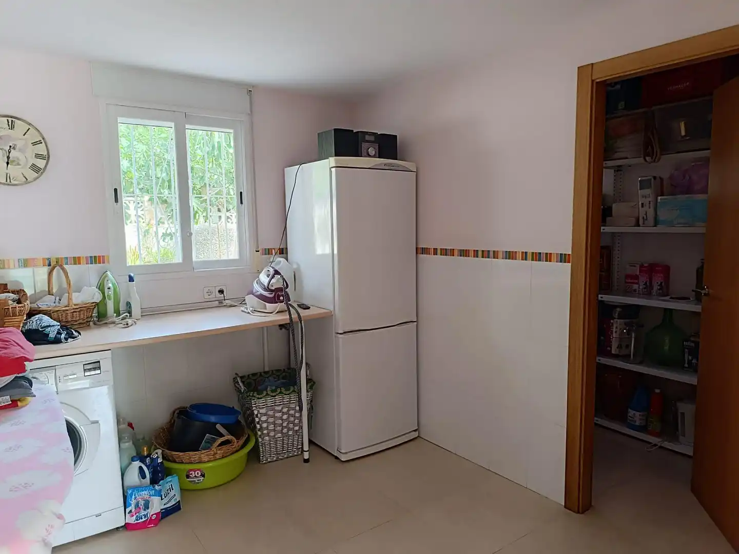 Cuina de Casa o xalet en venda en La Nucia amb Jardí privat i Piscina comunitària