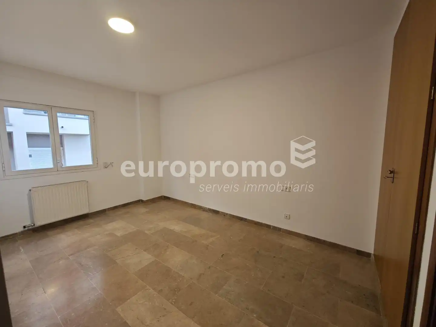 Flat for rent in Eixample Nord