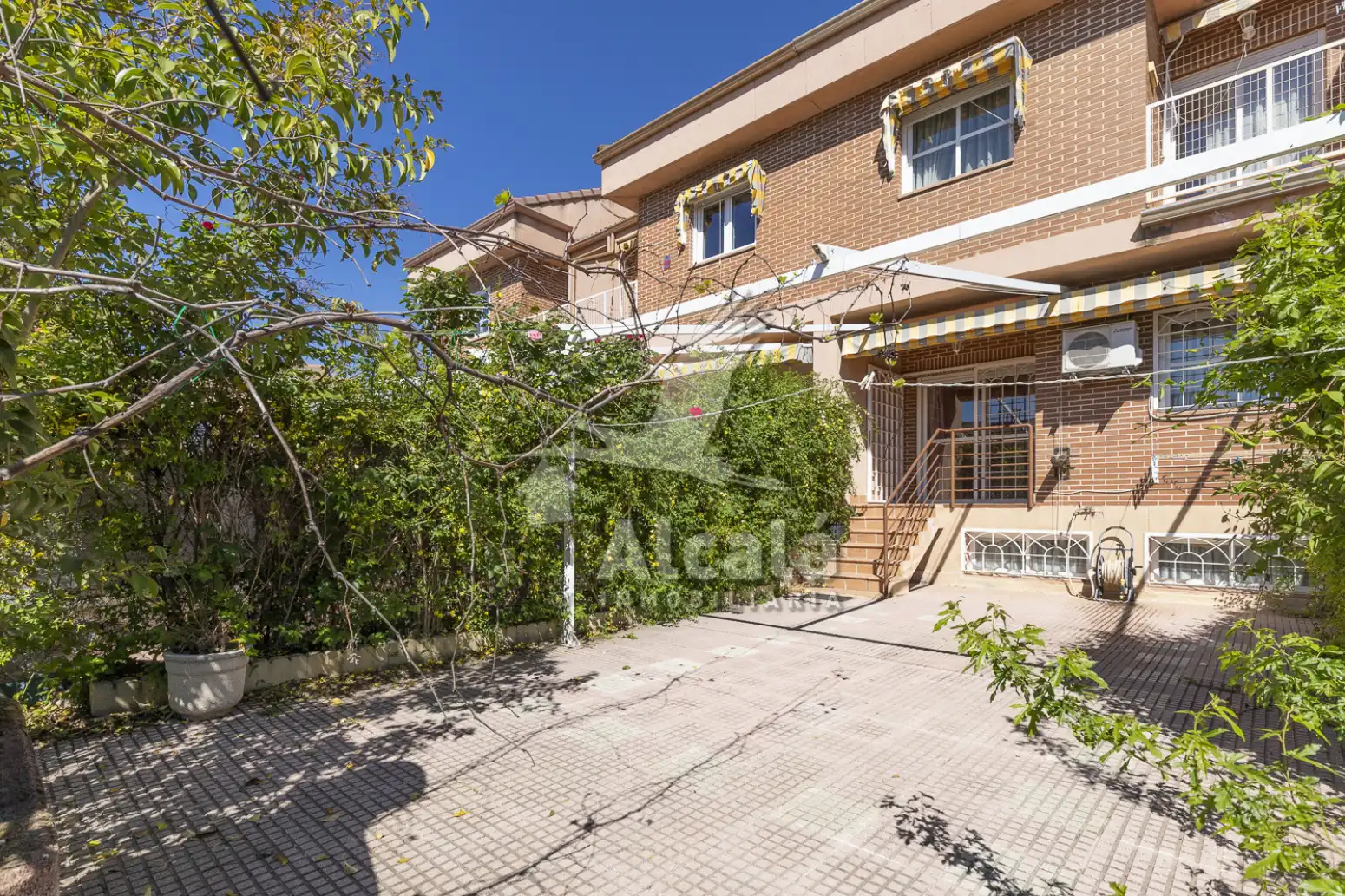 Garden of Detached homes for sale in Villalbilla  with Heating, Parquet flooring and Swimming Pool