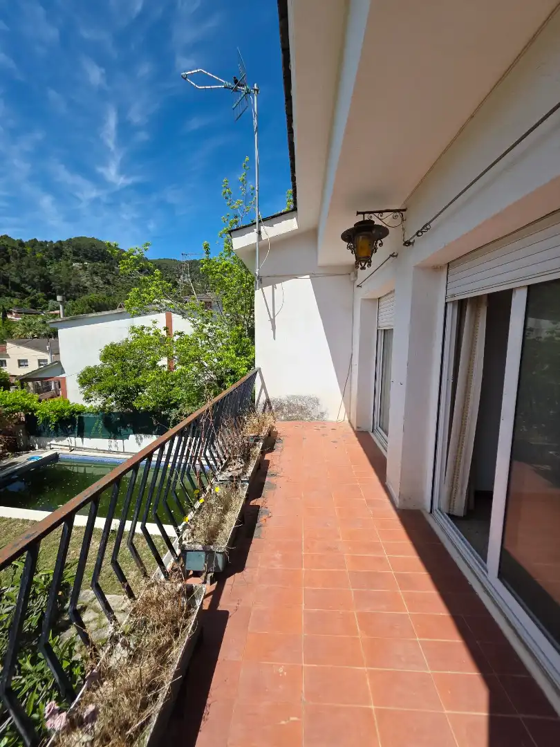 Terrassa de Casa o xalet en venda en Vallirana amb Calefacció, Jardí privat i Terrassa