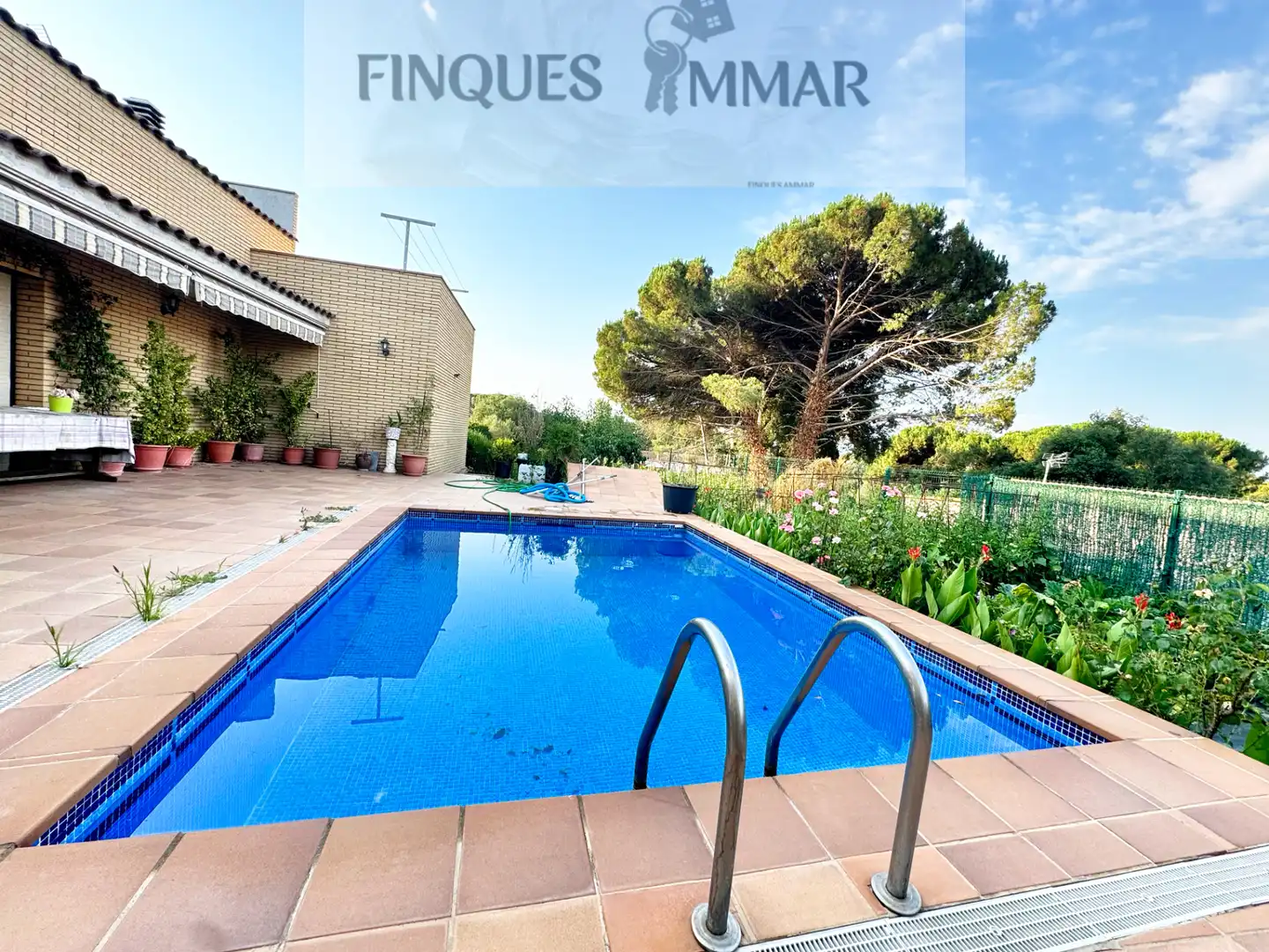 Piscina de Casa o chalet en venta en Sils con Calefacción, Jardín privado y Terraza