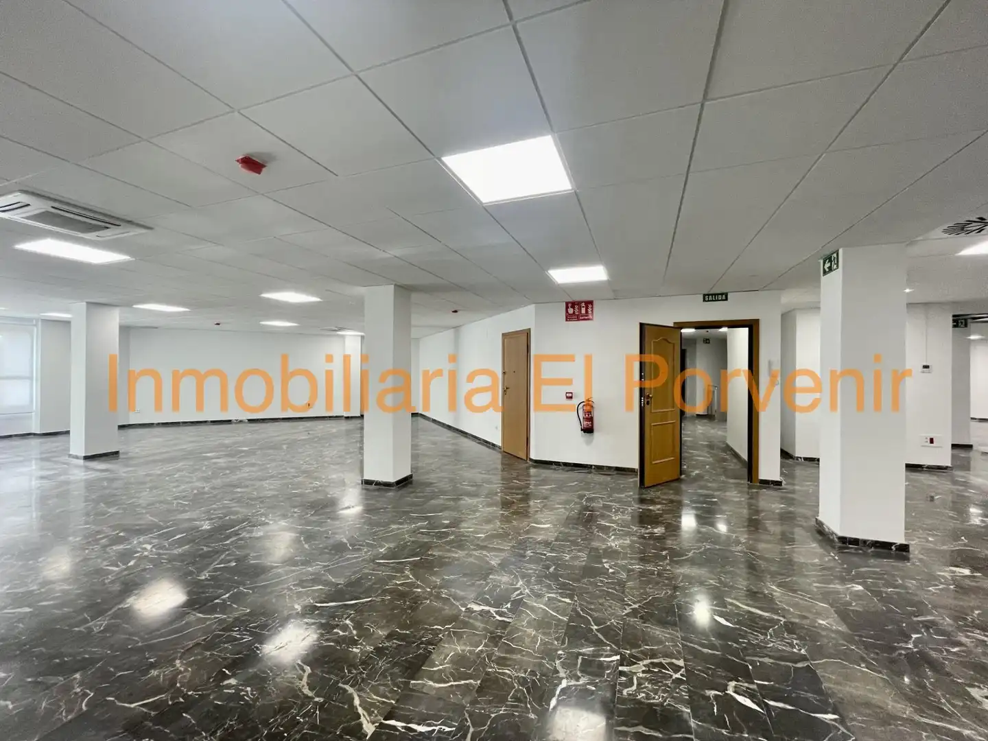 Ufficio con ascensore in affitto a Zona Avenida al Vedat