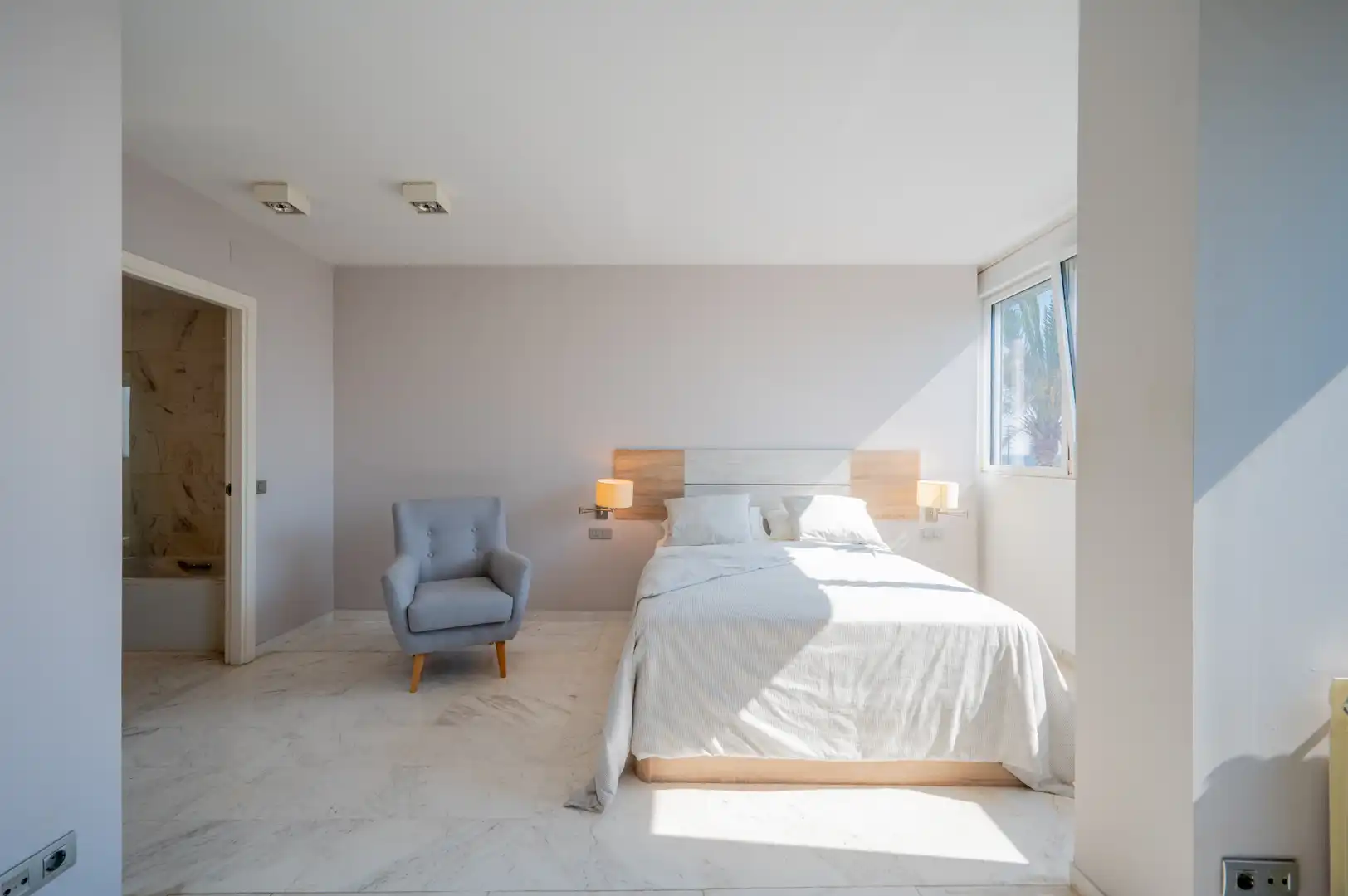 Habitación de Piso en venta en Barcelona con Aire acondicionado, Calefacción y Terraza