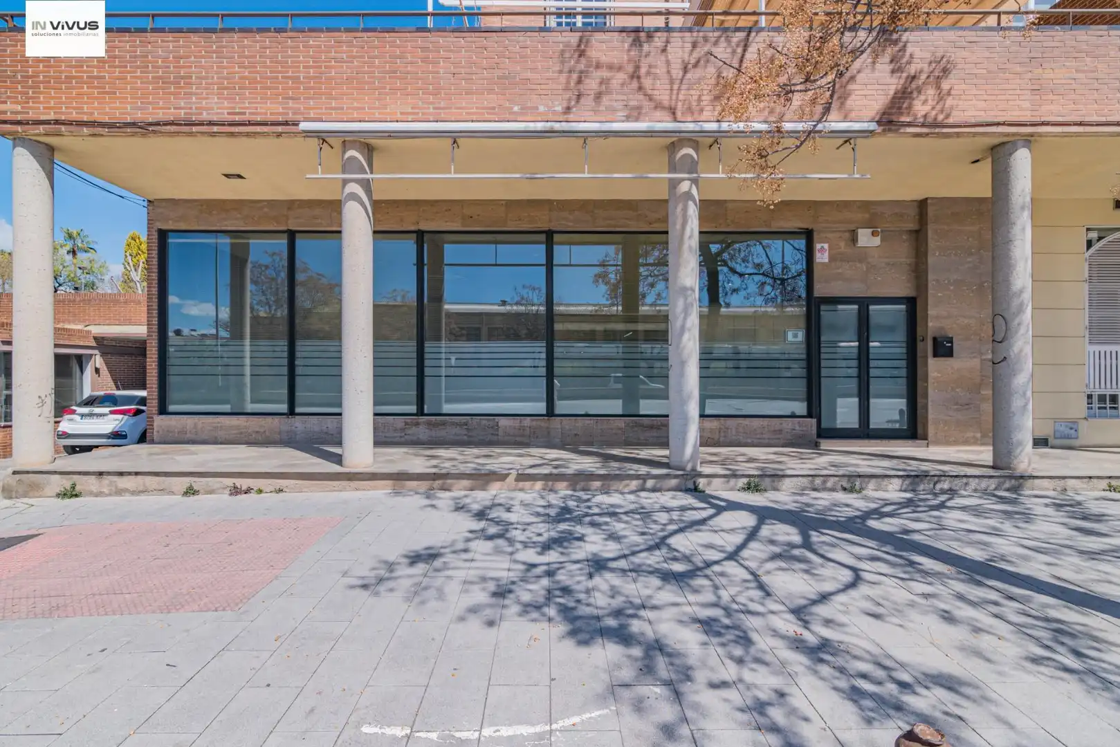 Exterior view of Commercial properties for rent in Granada  with Air Conditioner