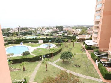 Apartament amb piscina de lloguer a Calle Teodoro llorente