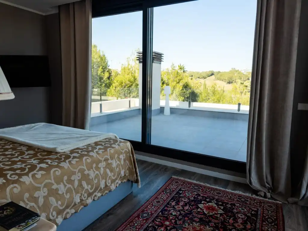 House with pool for sale in Avenida de las Colinas, imagen 15