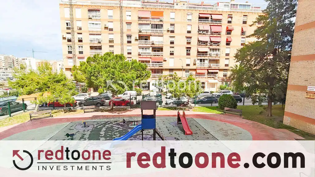 Vista exterior de Pis en venda en Alicante / Alacant amb Jardí privat, Terrassa i Piscina