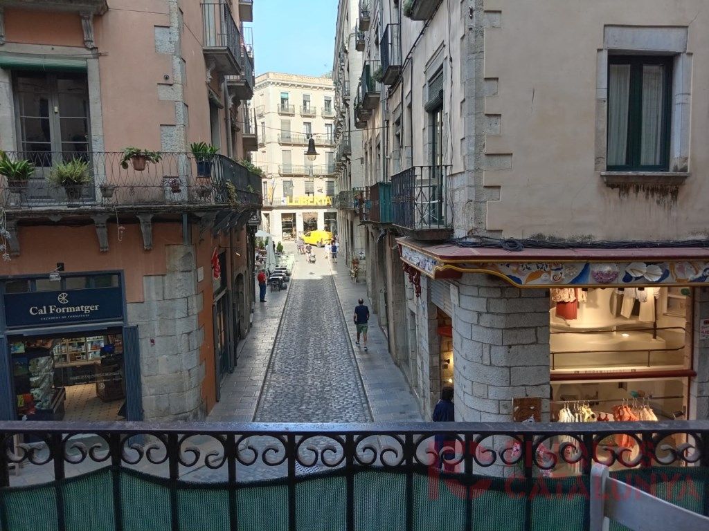 Vista exterior de Pis en venda en Girona Capital