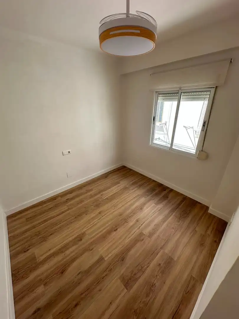 Habitación de Apartamento de alquiler en Torremolinos con Aire acondicionado, Calefacción y Amueblado
