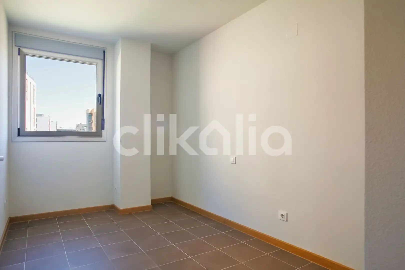 Habitación de Piso en venta en Tres Cantos con Calefacción, Trastero y Piscina
