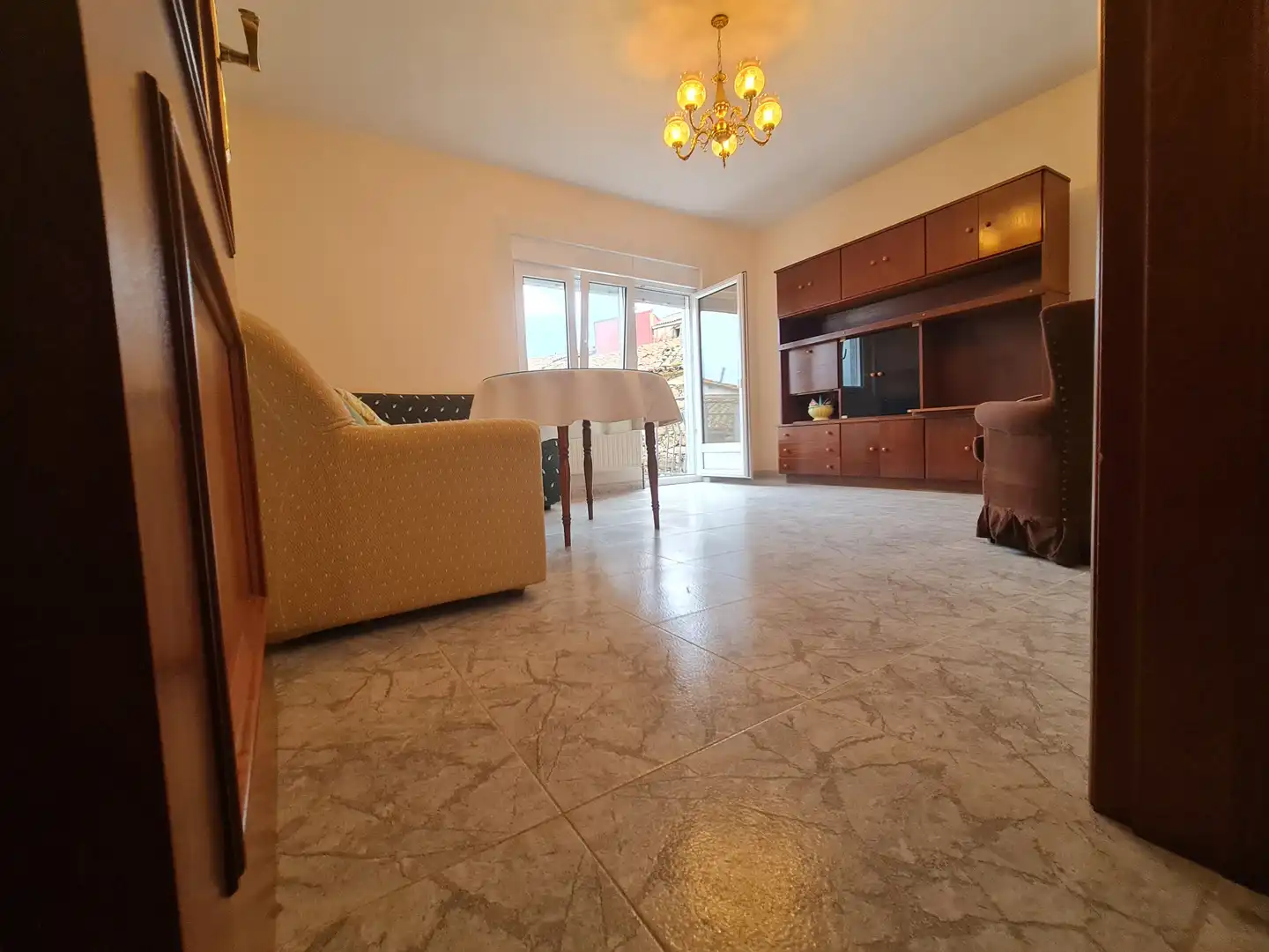 Sala d'estar de Casa o xalet en venda en Navacarros amb Terrassa i Balcó