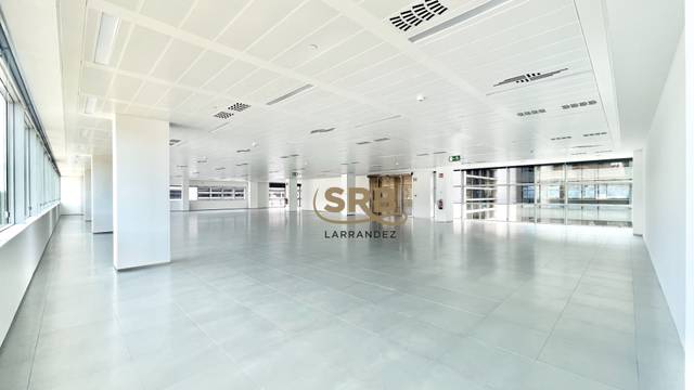 Oficina en Alquiler en Plaça de Xavier Cugat en Volpelleres