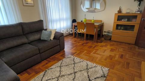 Foto 3 de Piso en venta en Etxebarri, Bizkaia