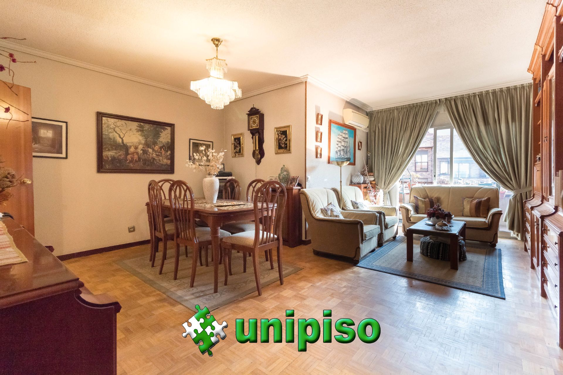 Living room of Flat for sale in  Madrid Capital  with Air Conditioner, Heating and Terrace