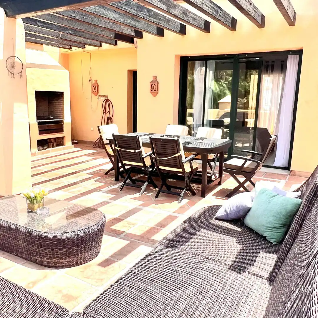 Terrasse von Dachboden zur Miete in Estepona mit Klimaanlage, Terrasse und Schwimmbad